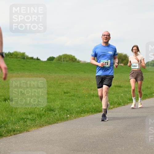 10.05.2026 - 8. Wedeler Halbmarathon Dr. Thomas Lammeyer http://msf.ph/oto/9699046 10.05.2026 11:35:49 Laufen 1007, 2180 meine-sportfotos.de