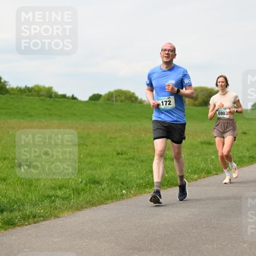 10.05.2026 - 8. Wedeler Halbmarathon Dr. Thomas Lammeyer http://msf.ph/oto/9699048 10.05.2026 11:35:50 Laufen 172, 1002 meine-sportfotos.de