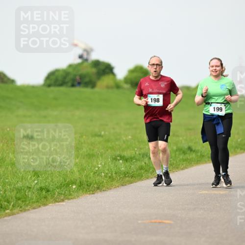 10.05.2026 - 8. Wedeler Halbmarathon Dr. Thomas Lammeyer http://msf.ph/oto/9699079 10.05.2026 11:35:56 Laufen 198, 199 meine-sportfotos.de