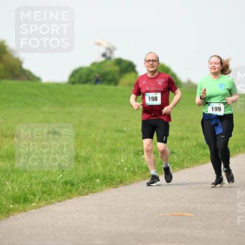 10.05.2026 - 8. Wedeler Halbmarathon Dr. Thomas Lammeyer http://msf.ph/oto/9699085 10.05.2026 11:35:57 Laufen 198, 199 meine-sportfotos.de