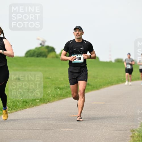 10.05.2026 - 8. Wedeler Halbmarathon Dr. Thomas Lammeyer http://msf.ph/oto/9699200 10.05.2026 11:36:22 Laufen 853 meine-sportfotos.de