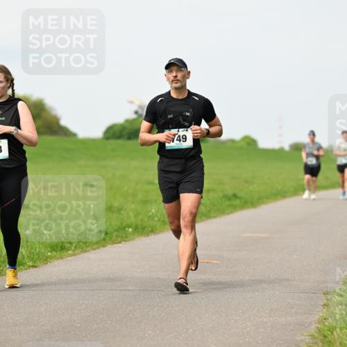 10.05.2026 - 8. Wedeler Halbmarathon Dr. Thomas Lammeyer http://msf.ph/oto/9699204 10.05.2026 11:36:23 Laufen 853 meine-sportfotos.de