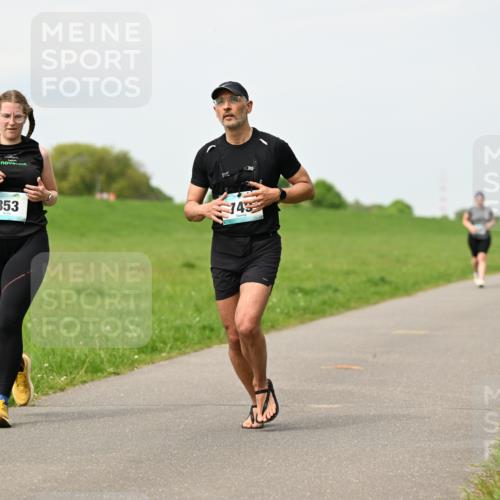 10.05.2026 - 8. Wedeler Halbmarathon Dr. Thomas Lammeyer http://msf.ph/oto/9699208 10.05.2026 11:36:23 Laufen 853, 749 meine-sportfotos.de