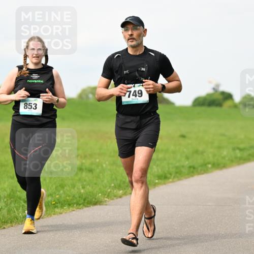 10.05.2026 - 8. Wedeler Halbmarathon Dr. Thomas Lammeyer http://msf.ph/oto/9699214 10.05.2026 11:36:24 Laufen 853, 749 meine-sportfotos.de