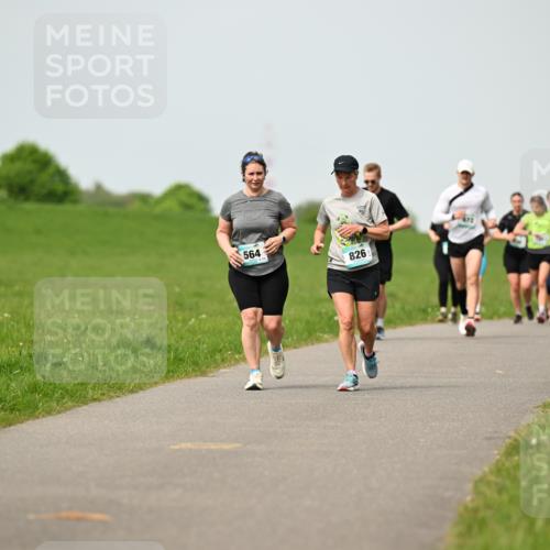 10.05.2026 - 8. Wedeler Halbmarathon Dr. Thomas Lammeyer http://msf.ph/oto/9699219 10.05.2026 11:36:26 Laufen 564, 826 meine-sportfotos.de