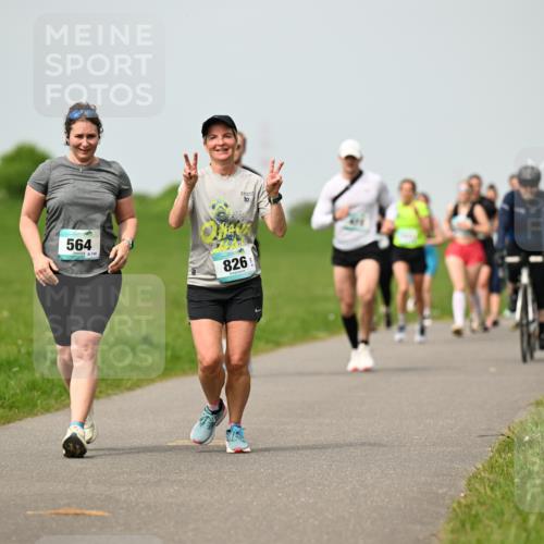 10.05.2026 - 8. Wedeler Halbmarathon Dr. Thomas Lammeyer http://msf.ph/oto/9699244 10.05.2026 11:36:30 Laufen 564, 150, 826 meine-sportfotos.de