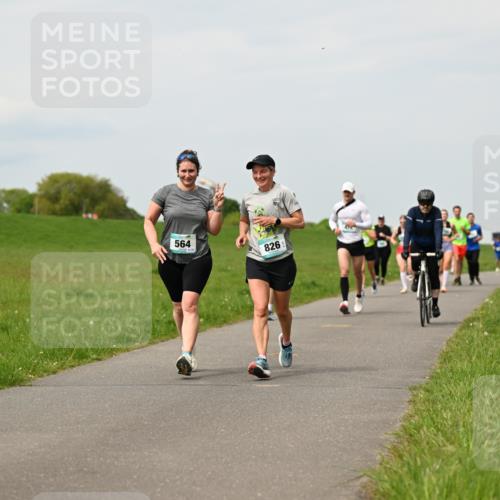 10.05.2026 - 8. Wedeler Halbmarathon Dr. Thomas Lammeyer http://msf.ph/oto/9699255 10.05.2026 11:36:33 Laufen 564, 826 meine-sportfotos.de