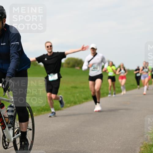 10.05.2026 - 8. Wedeler Halbmarathon Dr. Thomas Lammeyer http://msf.ph/oto/9699274 10.05.2026 11:36:37 Laufen  meine-sportfotos.de