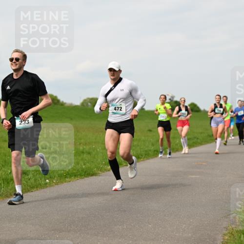 10.05.2026 - 8. Wedeler Halbmarathon Dr. Thomas Lammeyer http://msf.ph/oto/9699278 10.05.2026 11:36:38 Laufen 233, 472, 1047 meine-sportfotos.de