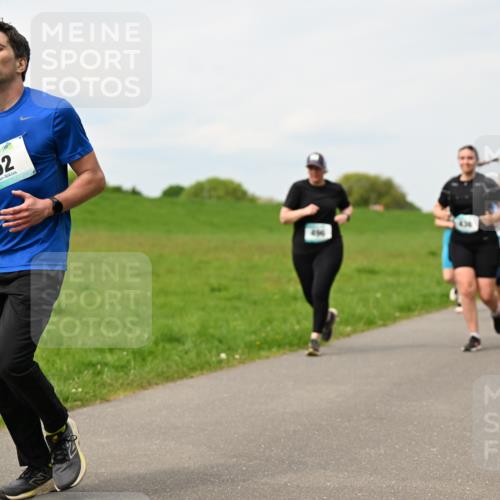 10.05.2026 - 8. Wedeler Halbmarathon Dr. Thomas Lammeyer http://msf.ph/oto/9699312 10.05.2026 11:36:45 Laufen 436 meine-sportfotos.de