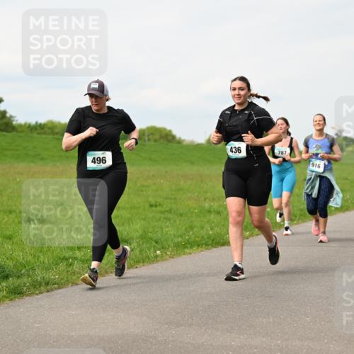 10.05.2026 - 8. Wedeler Halbmarathon Dr. Thomas Lammeyer http://msf.ph/oto/9699321 10.05.2026 11:36:47 Laufen 436, 787, 916, 496 meine-sportfotos.de