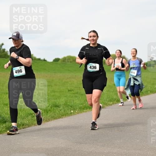 10.05.2026 - 8. Wedeler Halbmarathon Dr. Thomas Lammeyer http://msf.ph/oto/9699323 10.05.2026 11:36:47 Laufen 496, 436, 916 meine-sportfotos.de