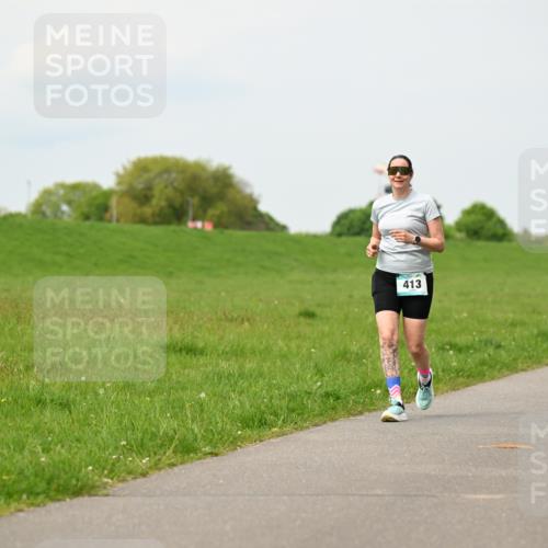 10.05.2026 - 8. Wedeler Halbmarathon Dr. Thomas Lammeyer http://msf.ph/oto/9699353 10.05.2026 11:36:52 Laufen 413 meine-sportfotos.de