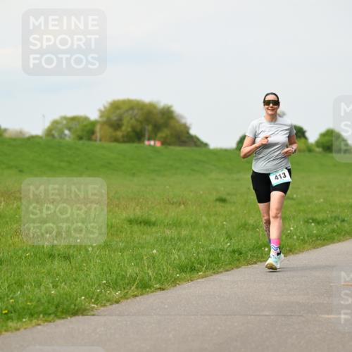 10.05.2026 - 8. Wedeler Halbmarathon Dr. Thomas Lammeyer http://msf.ph/oto/9699354 10.05.2026 11:36:52 Laufen 413 meine-sportfotos.de