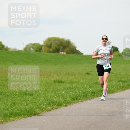 10.05.2026 - 8. Wedeler Halbmarathon Dr. Thomas Lammeyer http://msf.ph/oto/9699355 10.05.2026 11:36:53 Laufen 413 meine-sportfotos.de