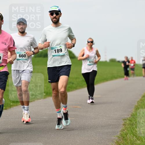 10.05.2026 - 8. Wedeler Halbmarathon Dr. Thomas Lammeyer http://msf.ph/oto/9699427 10.05.2026 11:37:08 Laufen 2069, 660, 189, 974 meine-sportfotos.de