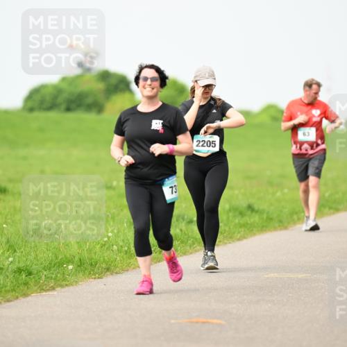 10.05.2026 - 8. Wedeler Halbmarathon Dr. Thomas Lammeyer http://msf.ph/oto/9699451 10.05.2026 11:37:18 Laufen 2205 meine-sportfotos.de