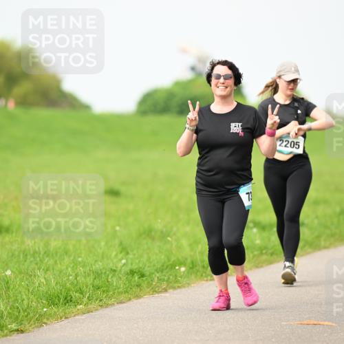 10.05.2026 - 8. Wedeler Halbmarathon Dr. Thomas Lammeyer http://msf.ph/oto/9699456 10.05.2026 11:37:19 Laufen 2205 meine-sportfotos.de