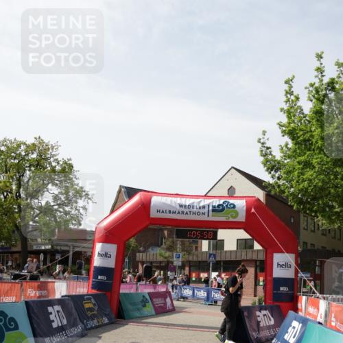 10.05.2026 - 8. Wedeler Halbmarathon Yannick Fuchs http://msf.ph/oto/9699476 10.05.2026 11:05:58 Ziel  meine-sportfotos.de