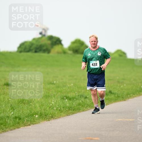 10.05.2026 - 8. Wedeler Halbmarathon Dr. Thomas Lammeyer http://msf.ph/oto/9699555 10.05.2026 11:37:32 Laufen 432 meine-sportfotos.de