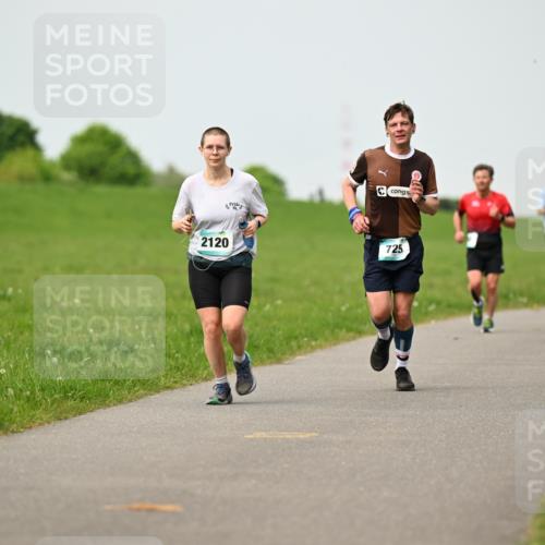 10.05.2026 - 8. Wedeler Halbmarathon Dr. Thomas Lammeyer http://msf.ph/oto/9699593 10.05.2026 11:37:38 Laufen 2120, 725 meine-sportfotos.de