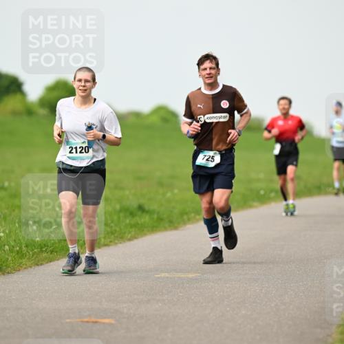10.05.2026 - 8. Wedeler Halbmarathon Dr. Thomas Lammeyer http://msf.ph/oto/9699606 10.05.2026 11:37:39 Laufen 2120, 725 meine-sportfotos.de