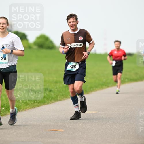 10.05.2026 - 8. Wedeler Halbmarathon Dr. Thomas Lammeyer http://msf.ph/oto/9699611 10.05.2026 11:37:40 Laufen 2120, 725 meine-sportfotos.de