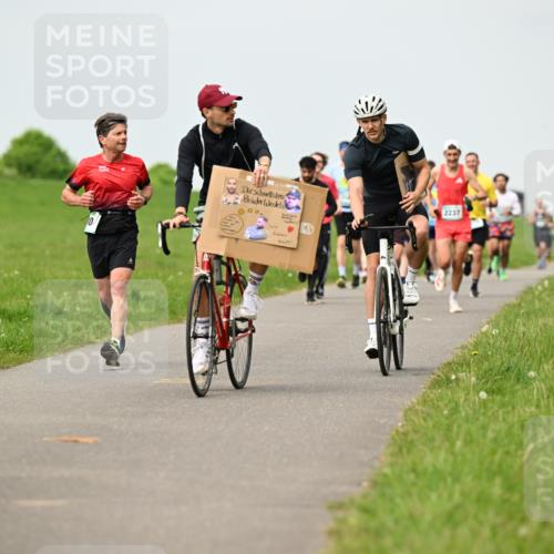 10.05.2026 - 8. Wedeler Halbmarathon Dr. Thomas Lammeyer http://msf.ph/oto/9699635 10.05.2026 11:37:43 Laufen 000, 149, 2237 meine-sportfotos.de