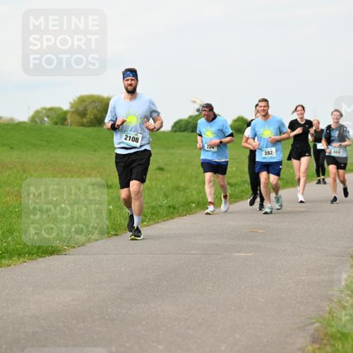 10.05.2026 - 8. Wedeler Halbmarathon Dr. Thomas Lammeyer http://msf.ph/oto/9699731 10.05.2026 11:37:59 Laufen 664, 2108, 224, 282 meine-sportfotos.de