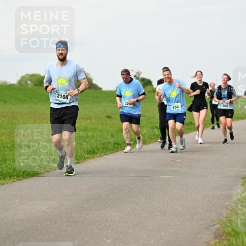 10.05.2026 - 8. Wedeler Halbmarathon Dr. Thomas Lammeyer http://msf.ph/oto/9699741 10.05.2026 11:37:59 Laufen 2108, 282 meine-sportfotos.de