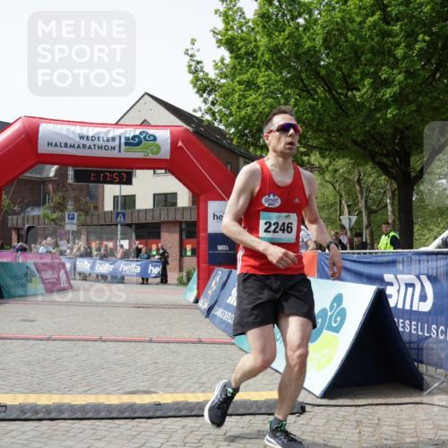 10.05.2026 - 8. Wedeler Halbmarathon Yannick Fuchs http://msf.ph/oto/9699751 10.05.2026 11:17:57 Ziel 774, 2246 meine-sportfotos.de