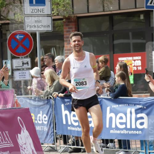 10.05.2026 - 8. Wedeler Halbmarathon Yannick Fuchs http://msf.ph/oto/9699760 10.05.2026 11:18:12 Ziel 802, 2083 meine-sportfotos.de