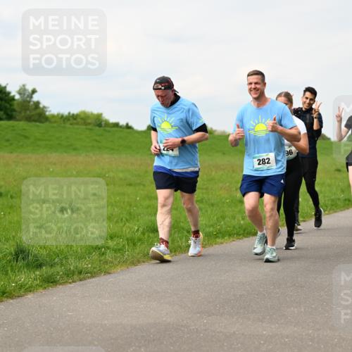 10.05.2026 - 8. Wedeler Halbmarathon Dr. Thomas Lammeyer http://msf.ph/oto/9699785 10.05.2026 11:38:04 Laufen 282, 664 meine-sportfotos.de