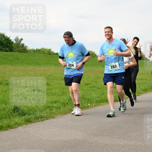 10.05.2026 - 8. Wedeler Halbmarathon Dr. Thomas Lammeyer http://msf.ph/oto/9699789 10.05.2026 11:38:04 Laufen 224, 282, 664 meine-sportfotos.de