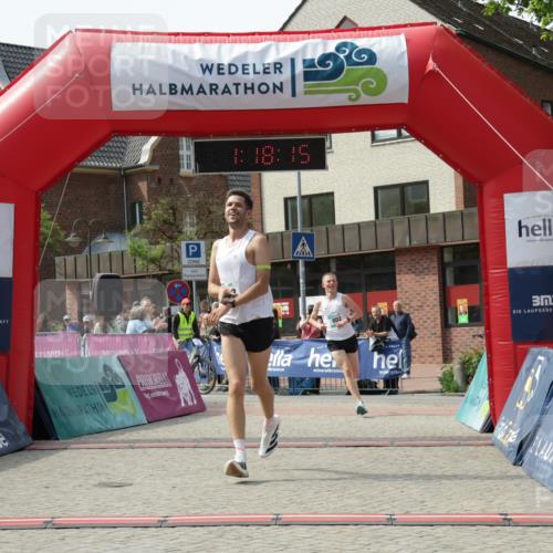 10.05.2026 - 8. Wedeler Halbmarathon Yannick Fuchs http://msf.ph/oto/9699794 10.05.2026 11:18:15 Ziel 802, 2083 meine-sportfotos.de