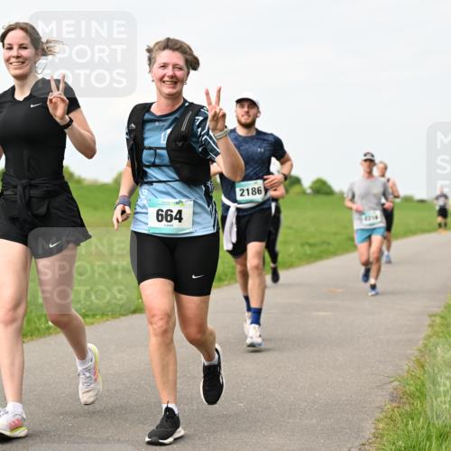 10.05.2026 - 8. Wedeler Halbmarathon Dr. Thomas Lammeyer http://msf.ph/oto/9699816 10.05.2026 11:38:07 Laufen 664, 2186 meine-sportfotos.de