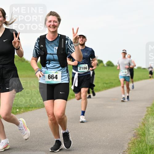 10.05.2026 - 8. Wedeler Halbmarathon Dr. Thomas Lammeyer http://msf.ph/oto/9699818 10.05.2026 11:38:07 Laufen 664, 2186 meine-sportfotos.de
