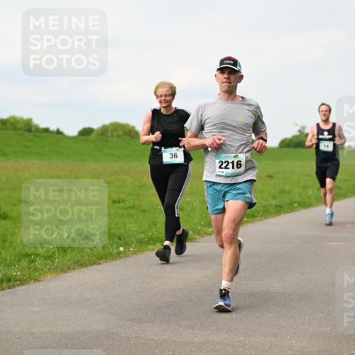 10.05.2026 - 8. Wedeler Halbmarathon Dr. Thomas Lammeyer http://msf.ph/oto/9699842 10.05.2026 11:38:09 Laufen 2216, 106 meine-sportfotos.de