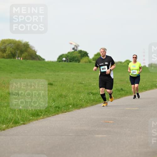 10.05.2026 - 8. Wedeler Halbmarathon Dr. Thomas Lammeyer http://msf.ph/oto/9699861 10.05.2026 11:38:18 Laufen 965, 604 meine-sportfotos.de