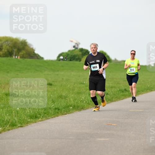 10.05.2026 - 8. Wedeler Halbmarathon Dr. Thomas Lammeyer http://msf.ph/oto/9699871 10.05.2026 11:38:19 Laufen 965, 604 meine-sportfotos.de