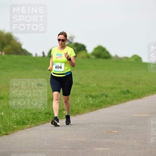 10.05.2026 - 8. Wedeler Halbmarathon Dr. Thomas Lammeyer http://msf.ph/oto/9699906 10.05.2026 11:38:23 Laufen 604 meine-sportfotos.de