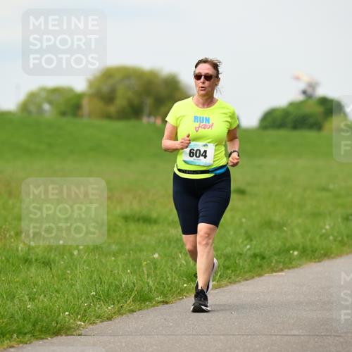 10.05.2026 - 8. Wedeler Halbmarathon Dr. Thomas Lammeyer http://msf.ph/oto/9699920 10.05.2026 11:38:24 Laufen 604 meine-sportfotos.de