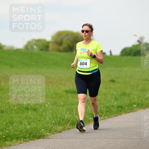 10.05.2026 - 8. Wedeler Halbmarathon Dr. Thomas Lammeyer http://msf.ph/oto/9699924 10.05.2026 11:38:24 Laufen 604 meine-sportfotos.de