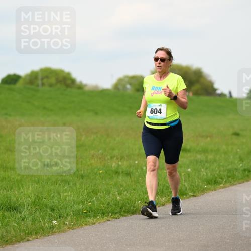 10.05.2026 - 8. Wedeler Halbmarathon Dr. Thomas Lammeyer http://msf.ph/oto/9699932 10.05.2026 11:38:25 Laufen 604 meine-sportfotos.de