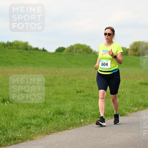 10.05.2026 - 8. Wedeler Halbmarathon Dr. Thomas Lammeyer http://msf.ph/oto/9699940 10.05.2026 11:38:25 Laufen 604 meine-sportfotos.de