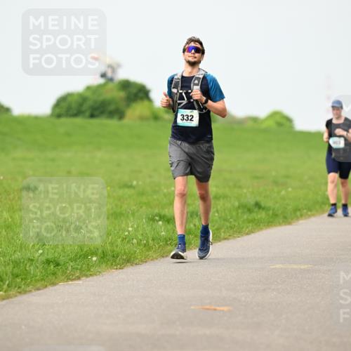 10.05.2026 - 8. Wedeler Halbmarathon Dr. Thomas Lammeyer http://msf.ph/oto/9699953 10.05.2026 11:38:43 Laufen 332 meine-sportfotos.de