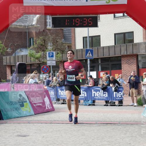 10.05.2026 - 8. Wedeler Halbmarathon Yannick Fuchs http://msf.ph/oto/9699959 10.05.2026 11:19:35 Ziel 2082 meine-sportfotos.de