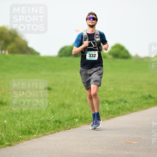10.05.2026 - 8. Wedeler Halbmarathon Dr. Thomas Lammeyer http://msf.ph/oto/9699964 10.05.2026 11:38:44 Laufen 332 meine-sportfotos.de