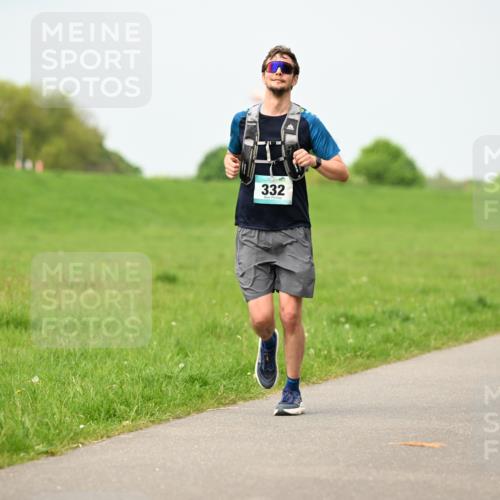 10.05.2026 - 8. Wedeler Halbmarathon Dr. Thomas Lammeyer http://msf.ph/oto/9699966 10.05.2026 11:38:44 Laufen 332 meine-sportfotos.de