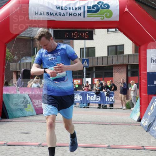 10.05.2026 - 8. Wedeler Halbmarathon Yannick Fuchs http://msf.ph/oto/9700031 10.05.2026 11:19:46 Ziel 279, 442, 2025 meine-sportfotos.de